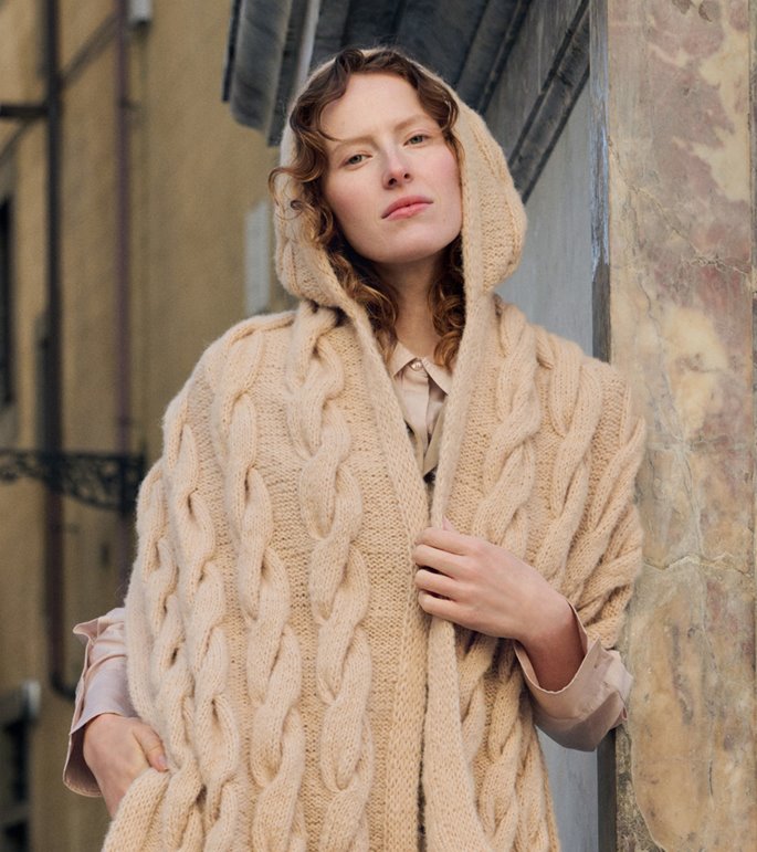 Lana Grossa SJAAL MET CAPUCHON Nebbia